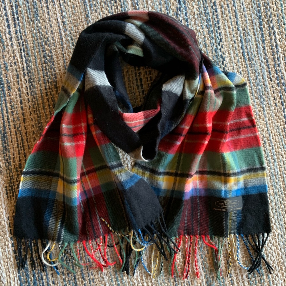 100% cashmere plaid scarf